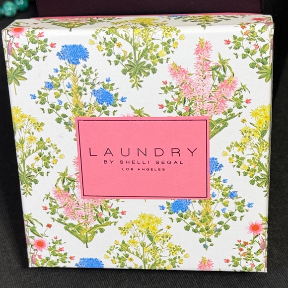 Laundry by Shelli Segal Gold and Pearl Earring Trio - Picture 2 of 2